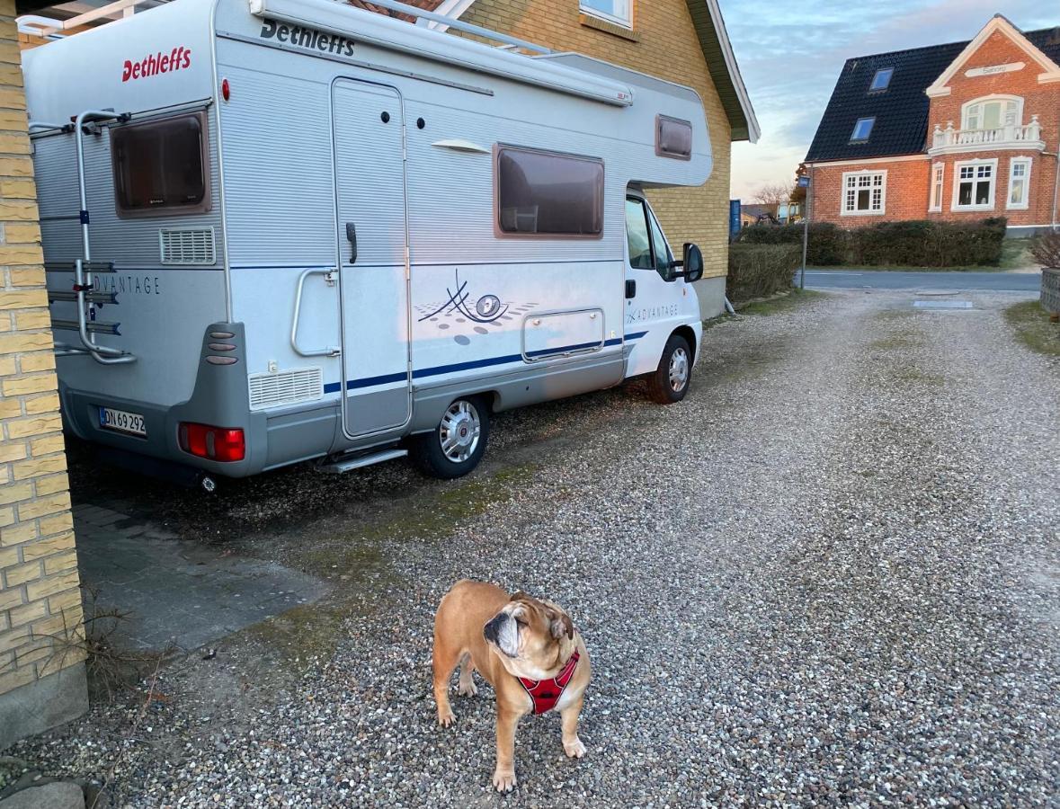 Feriehus Med Havudsigt Spodsbjerg المظهر الخارجي الصورة